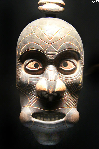 Ammassalimiut mask from Greenland at Musée du quai Branly. Paris, France.