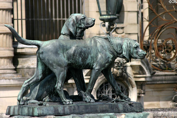 Hunting dog statue (1880) by A. Cain at Château de Chantilly. Chantilly, France.