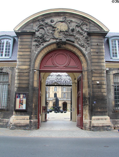 Entrance to Museum of Fine Arts. Reims, France.