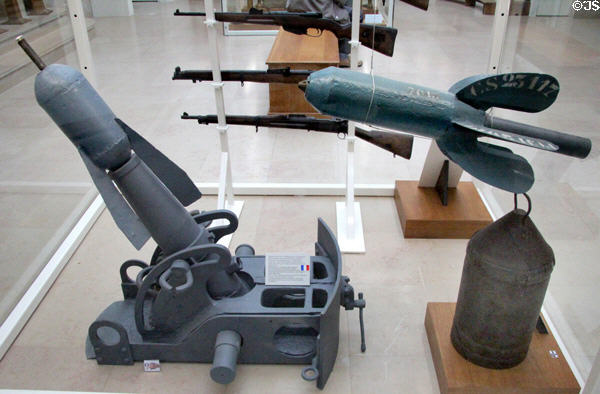 58 mm T model mortar (1915) & ammunition at Armistice Rail Car Museum. Compiègne, France.