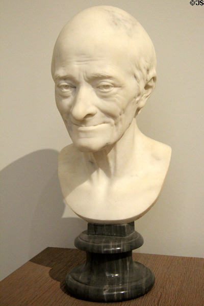 Marble bust of Voltaire (1778) by Jean-Antoine Houdon at Angers Fine Arts Museum. Angers, France.