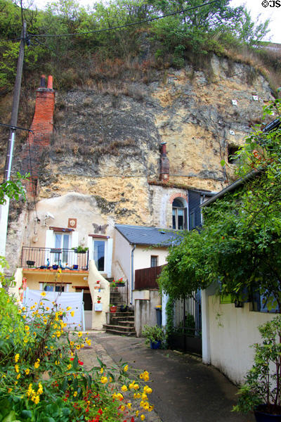 Troglodyte cave dwelling, hollowed out from cliff face & still in use. Amboise, France.