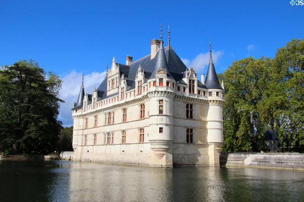 Château d'Azay-le-Rideau (early 16thC) constructed on site of an earlier building. Azay-le-Rideau, France.