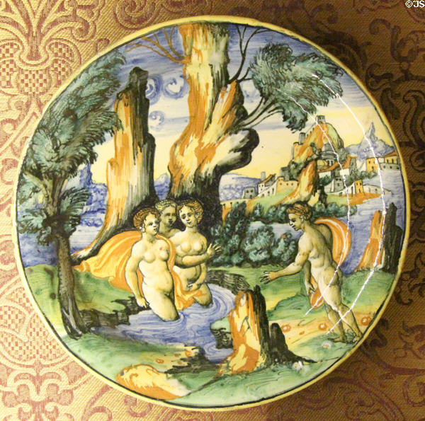 Diane & Actaeon myth painted on Italian faience platter (1550-60) from Urbino at Blois Chateau. Blois, France.