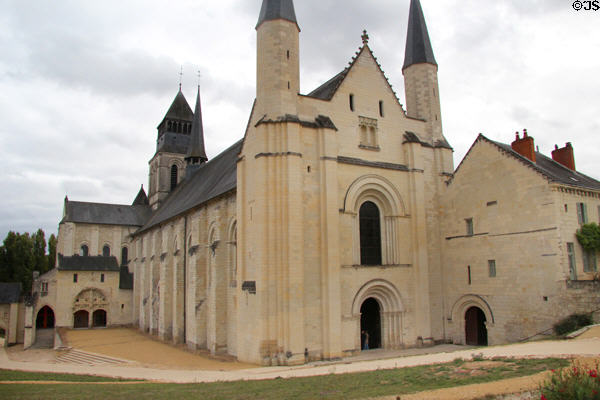 Fontevraud Abbey church (1105-65). Fontevraud, France. Style: Romanesque.