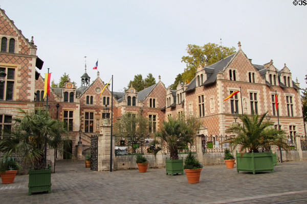 Hôtel Groslot in Renaissance style near Cathedral. France.