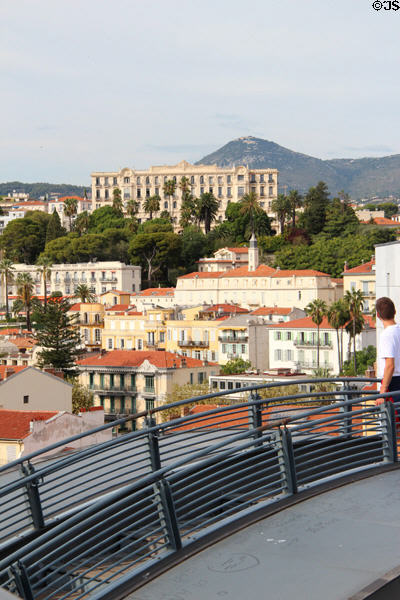 North end of Nice viewed from roof top of Musée d'Art moderne et d'Art Contemporain. Nice, France.