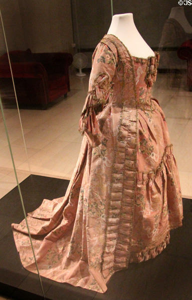Early 19th C French silk dress made in Lyon at Musées des Tissus. Lyon, France.