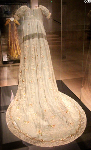 Court dress called "of Joséphine" (c1804-10) by Jean-François Bony at Musées des Tissus. Lyon, France.