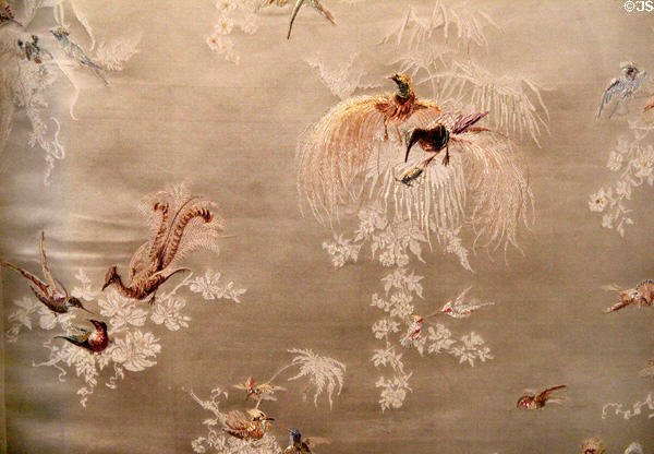 Silk cloth with bird pattern (1862) by Maison Schulz et Béraud shown at l'Exposition universelle London of 1862 at Musées des Tissus. Lyon, France.