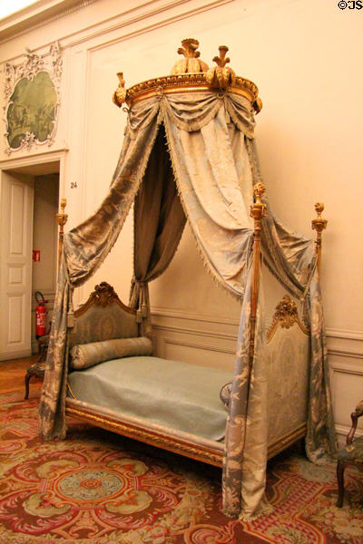 Polish style bed (end 18thC) at Musées des Arts Décoratifs. Lyon, France.