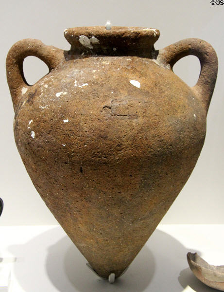 Etruscan ceramic amphora (end 6th - start 5th C BCE) from le Grau du Roi (Gard) at Musée de la Romanité. Nimes, France.