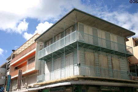 Creole-style building on rue Frébault. Pointe-à-Pitre, Guadeloupe.