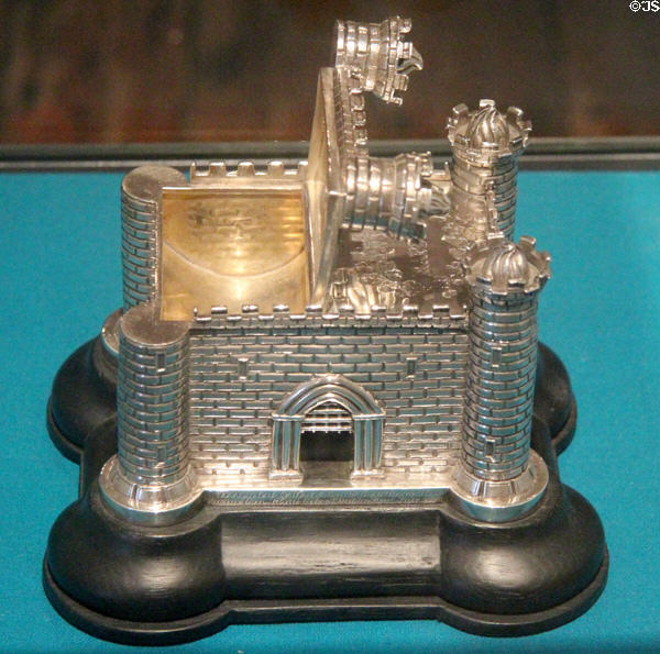 Silver table snuff box (1856) by Edmond Johnson of Dublin at National Museum Decorative Arts & History. Dublin, Ireland.
