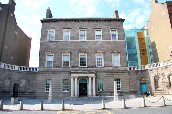 Dublin City Gallery (aka The Hugh Lane) (22 Parnell Square North) occupies Georgian house with wings with a modern addition. Dublin, Ireland.