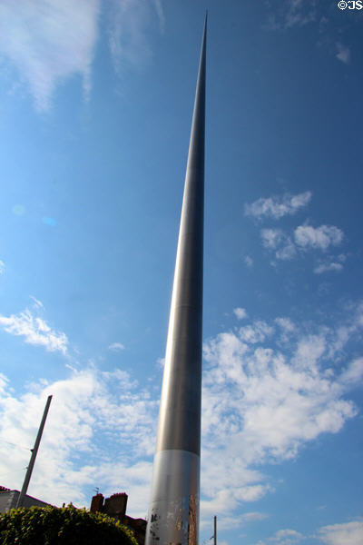 Spire of Dublin (2003) (120 meters tall) on O'Connell Street. Dublin, Ireland. Architect: Ian Ritchie.