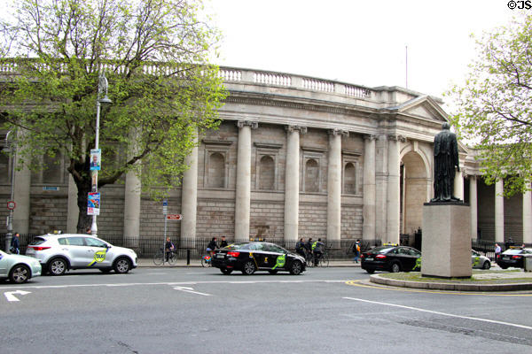 Former parliament building (18thC) now converted for use by Bank of Ireland. Dublin, Ireland.