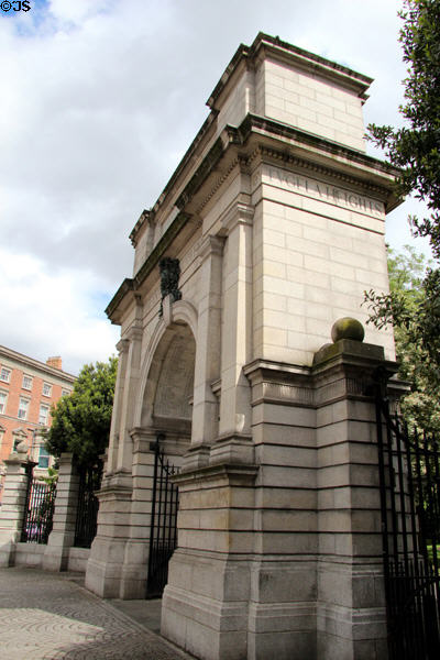 Royal Dublin Fusiliers Arch (1907) (St Stephen's Green). Dublin, Ireland. Architect: John Howard Pentland.