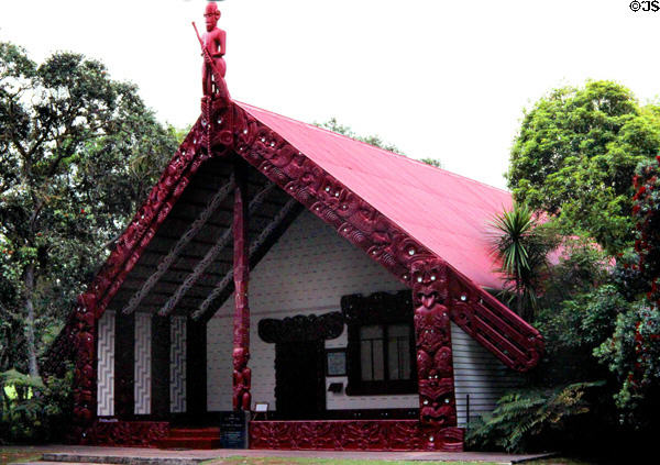 Maori meeting house (1940) in Waitangi near where Whites (Pakehas) & Maori signed peace treaty now celebrated each year on Waitangi Day. New Zealand.