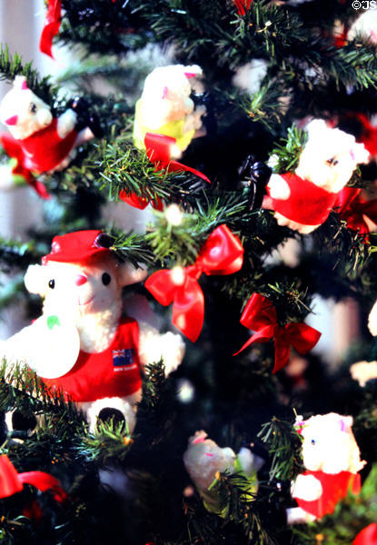 Christmas sheep ornaments at Rotorua. New Zealand.