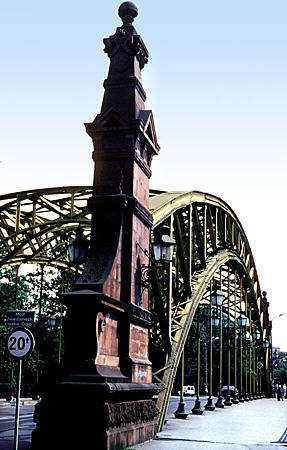 Zweierzinieck Bridge over Oder in Wroclaw originally Passbrucke (1895-7). Poland.