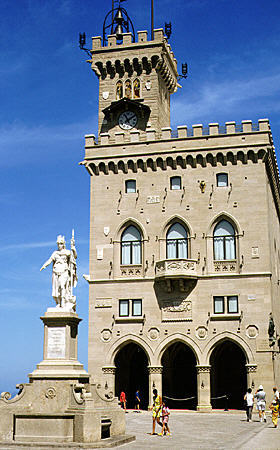 Piazza della Libertè and Palazzo Pubblico in San Marino.