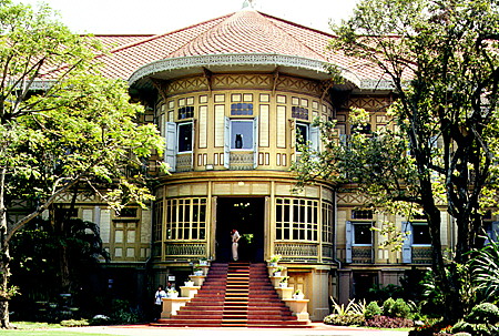 Entrance to the Vimanmek Golden Teakwood Mansion, Bangkok. Thailand.