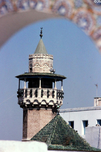 Mosque of Hammouda Pacha (1655) in Tunis Medina. Tunis, Tunisia.