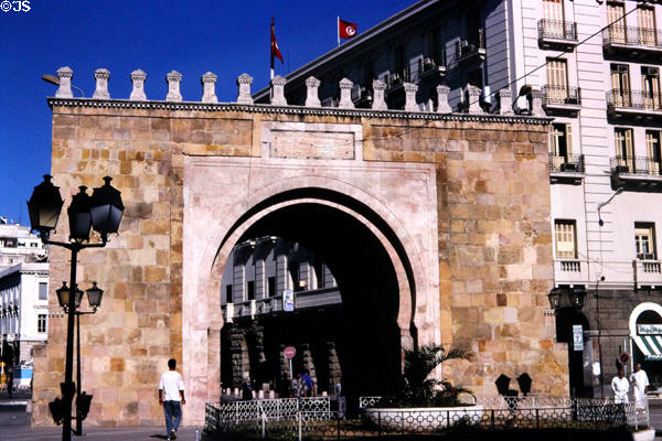 Bab el Bhar (the sea gate) (aka Porte De France) boundary between Medina & European part of Tunis. Tunis, Tunisia.
