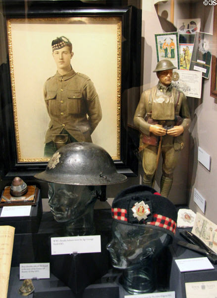 Various items from World War I (1914-18) at Royal Scots Museum. Edinburgh, Scotland.