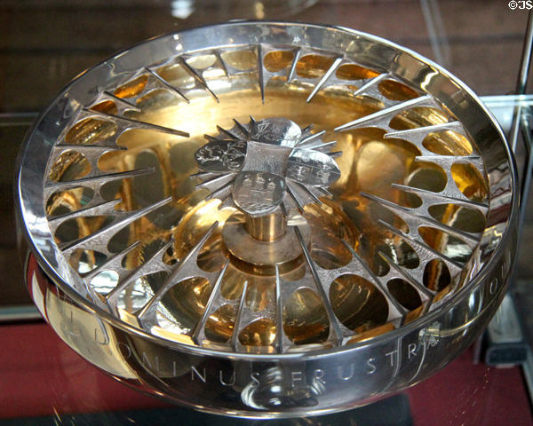 Silver rose bowl engraved with arms of four burghs of Edinburgh (1973-4) by William Kirk of Edinburgh at Museum of Edinburgh. Edinburgh, Scotland.