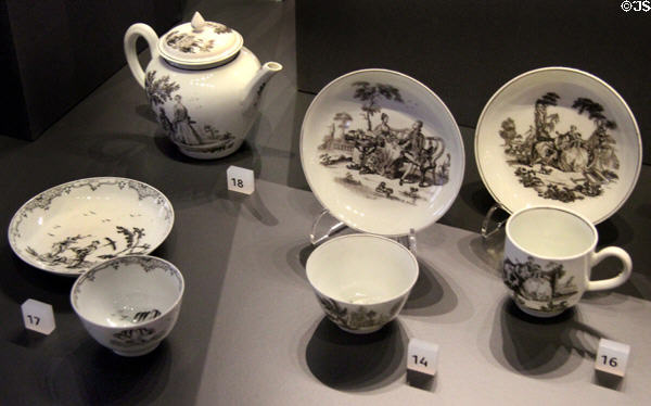 Painted porcelain teapot, cups & saucers (c1760-70) from Worcester, England at National Museum of Scotland. Edinburgh, Scotland.
