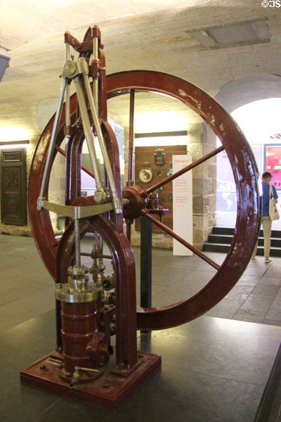 Steeple steam engine (c1860s) from Britain used in Scotland at National Museum of Scotland. Edinburgh, Scotland.