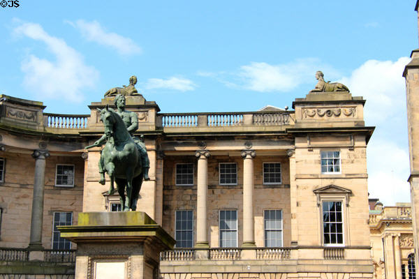 Former Scottish Parliament Hall (1639 ceased 1707) with Equestrian statue of Charles II. Edinburgh, Scotland.