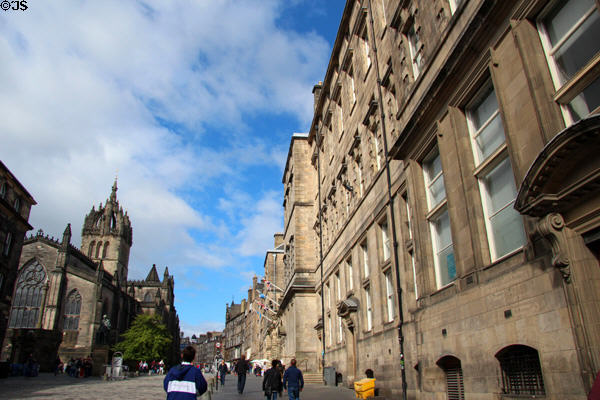 High Streetscape opposite St Giles Cathedral. Edinburgh, Scotland.