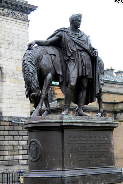 Monument to John, 4th Earl of Hopetoun (1824-9) by Thomas Campbell, on St Andrew Square. Edinburgh, Scotland.