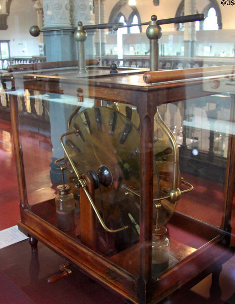 Wimshurst Electrostatic Generator (c1895) by W.B. Nicolson of Glasgow used two disks rotating in opposite directions to generate high voltage static electricity used to power x-rays at Hunterian Museum. Glasgow, Scotland.