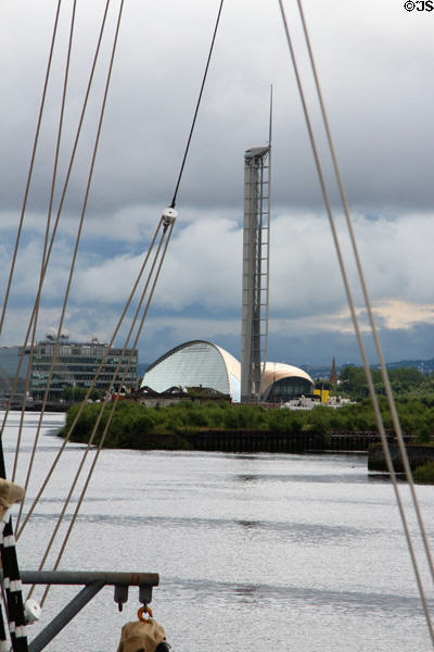 Glasgow Science Centre with Science Mall, Glasgow Tower & IMAX cinema seen from Riverside Museum. Glasgow, Scotland.