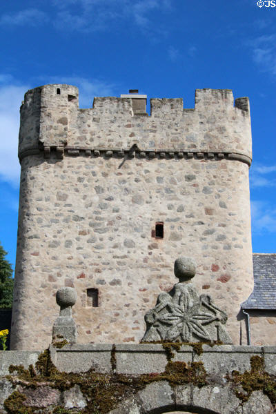 Drum Castle tower (c1280-1300) with rounded corners & corbelled original battlements. Drumoak, Scotland.