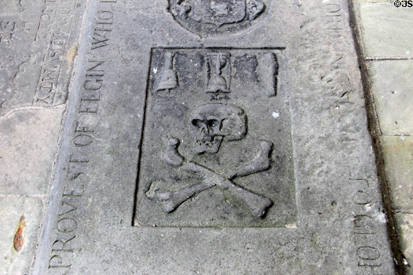 Tomb with skull & crossbones at Elgin Cathedral. Elgin, Scotland.