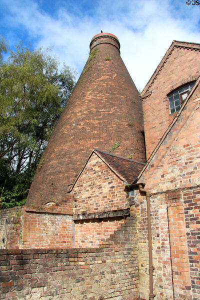 Bottle-shaped kiln & other brick structures (1796 through 20thC) of former Coalport pottery factory, now Coalport China Museum. Ironbridge, England.