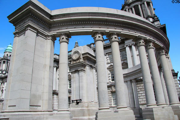 Cenotaph (1929) at Belfast City Hall. Belfast, Northern Ireland. Architect: Alfred Brumwell Thomas.