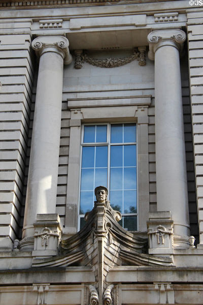 Detail of older building of Ulster Museum (1929) with neoclassical figure. Belfast, Northern Ireland. Architect: James Cumming Wynne.