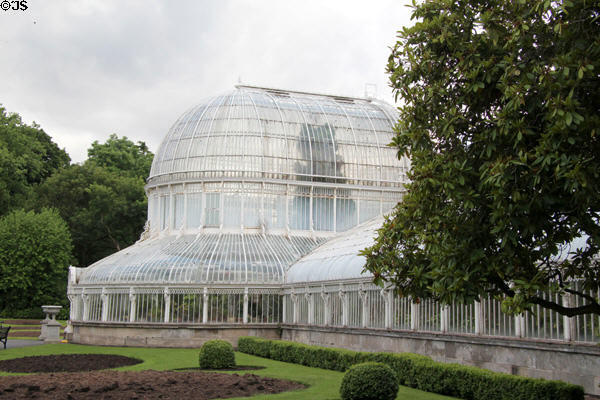 Central dome added (1852) to glass Palm House (1840) in Botanic Gardens. Belfast, Northern Ireland.