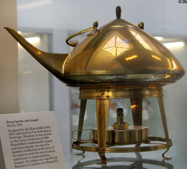 Brass kettle & stand (1902) by Jan Eisenlöffel of Haarlem, Netherlands at British Museum. London, United Kingdom.