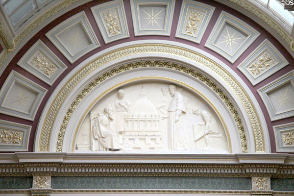 Frieze of architects designing dome in National Gallery structure. London, United Kingdom.