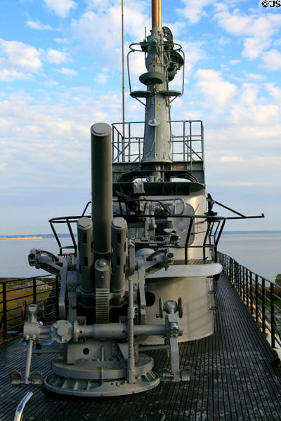 Conning tower & deck gun of Submarine USS Drum. Mobile, AL.