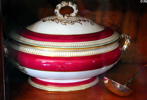 Red & white Davenport porcelain soup tureen at Conde-Charlotte Museum. Mobile, AL.