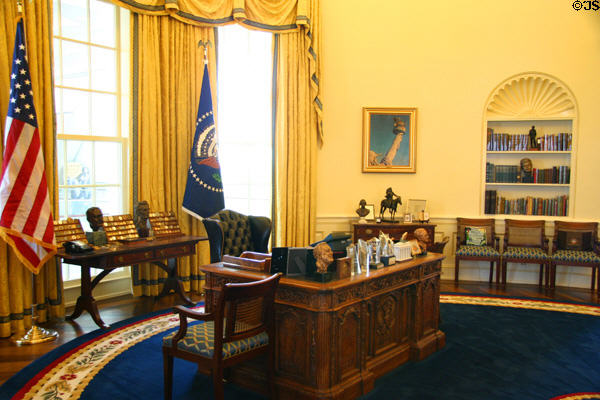 Replica of White House Oval Office at Clinton Presidential Library. Little Rock, AR.