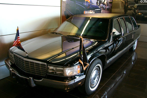 Cadillac Fleetwood Presidential Limousine (1993) at Clinton Presidential Library. Little Rock, AR.